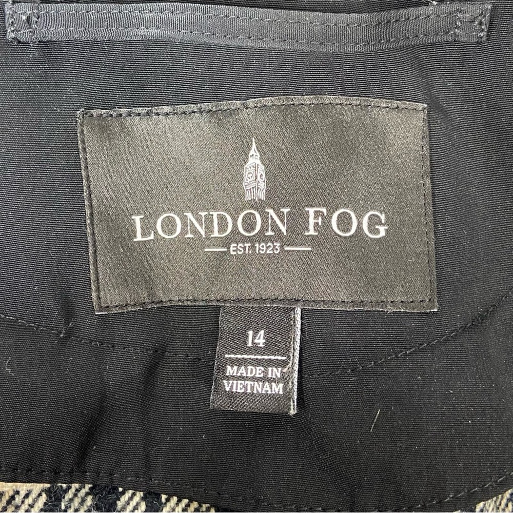 London Fog Black Trench Coat - Picture 5 of 8